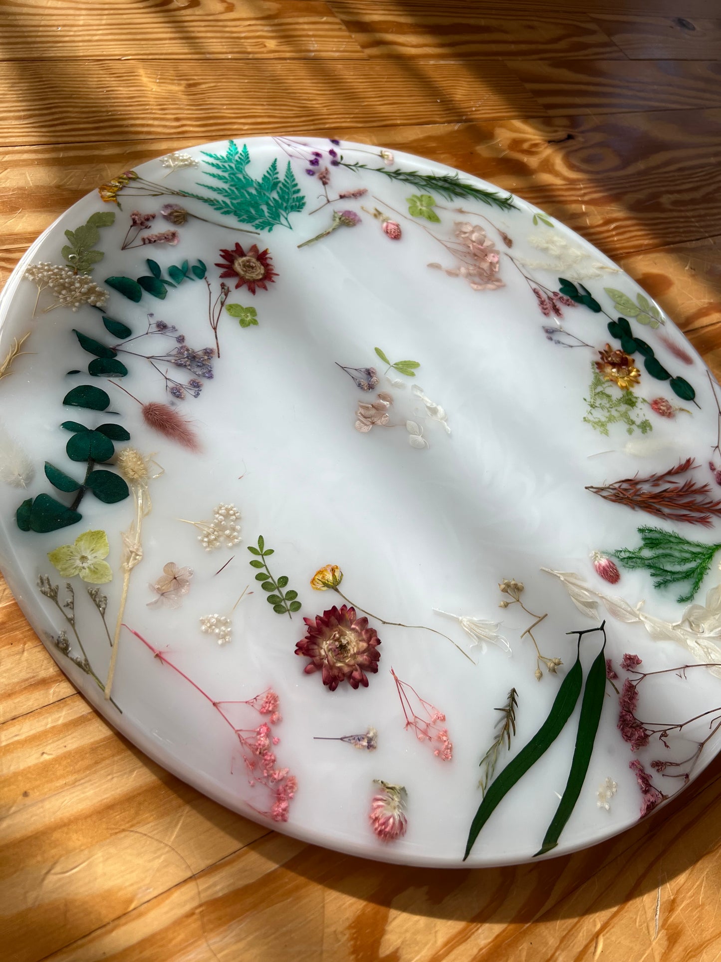 Large Floral Charcuterie Board (Round) 24"